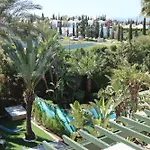 Twin Palm